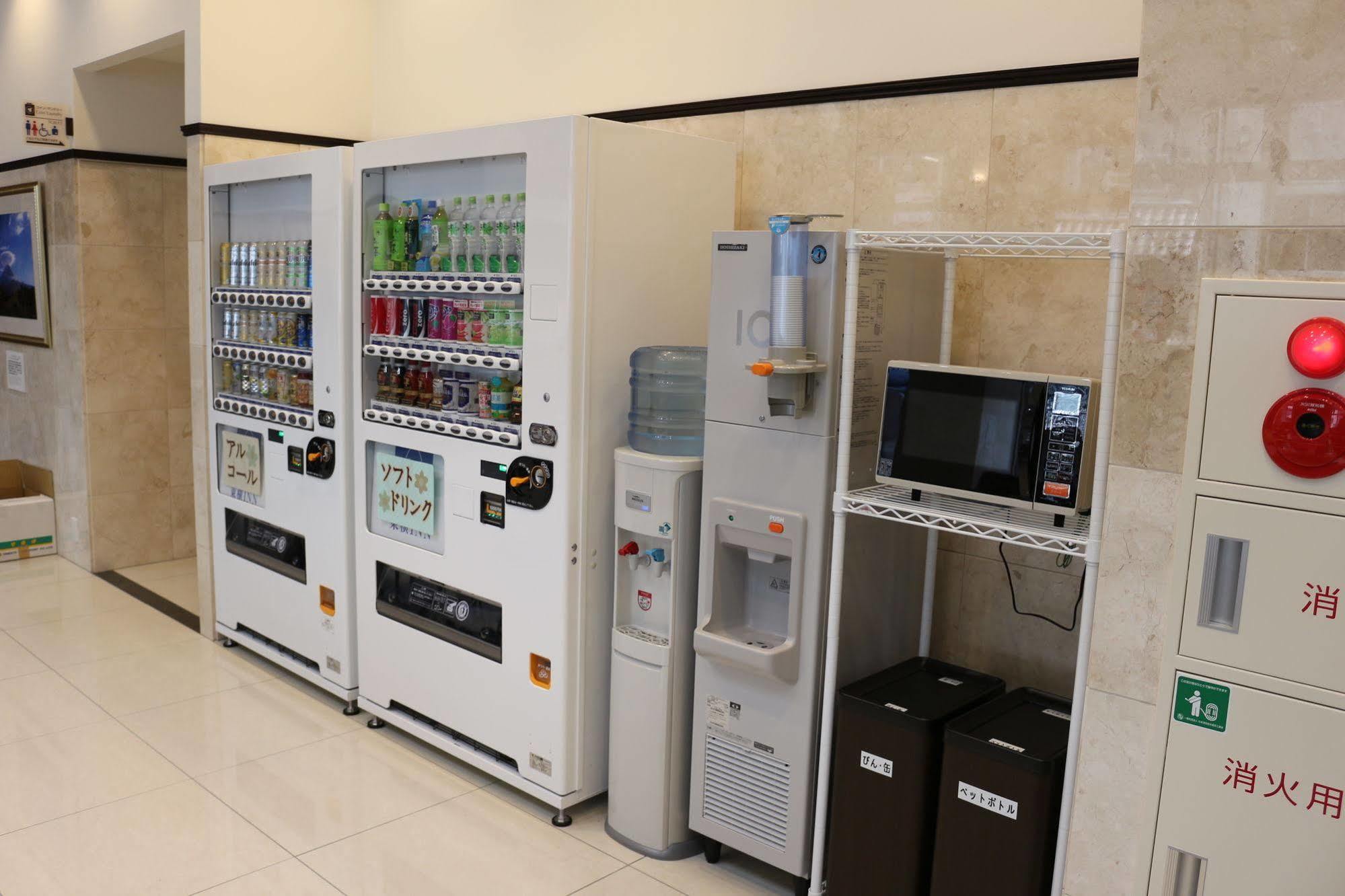 Toyoko Inn Hokkaido Sapporo-eki Minami-guchi Eksteriør billede